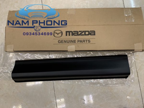 Ốp cửa sau trái Mazda CX5 2018-2021 - KB7W51RD0D