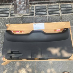 Tappi cửa hậu Everest 2016 - 2020 - EB3Z9942906BC
