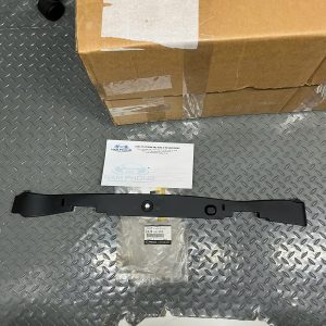 Nẹp giữa tai xe và cánh cửa Mazda CX5 2018 - 2022 - KB7W563K5