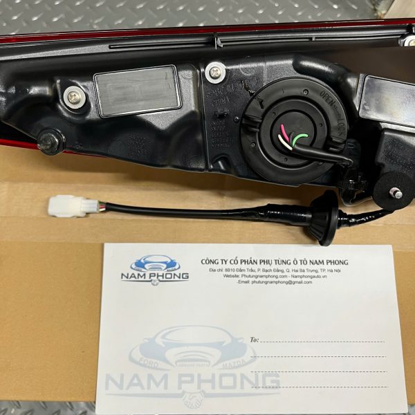 Đèn hậu miếng ngoài RH Mazda 3 2019 - 2022 ( Led Ngắn ) - B0J851150A