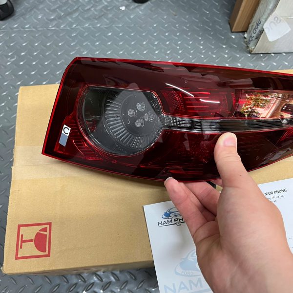 Đèn hậu miếng ngoài RH Mazda 3 2019 - 2022 ( Led Ngắn ) - B0J851150A