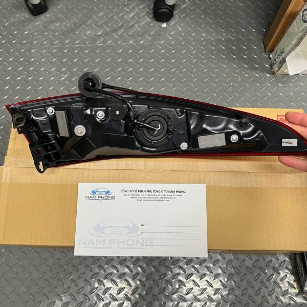 Đèn hậu miếng ngoài RH Mazda 3 2019 - 2021 ( led dài ) - B0J951150