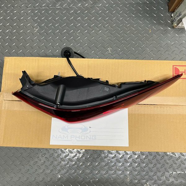 Đèn hậu miếng ngoài RH Mazda 3 2019 - 2021 ( led dài ) - B0J951150
